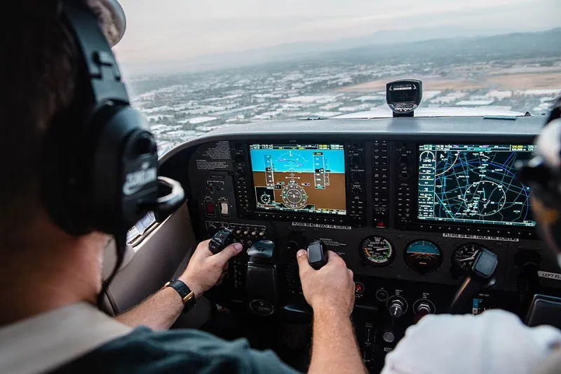 The American Pilot's Roadmap: What It Really Takes to Go From Student to Airline First Officer